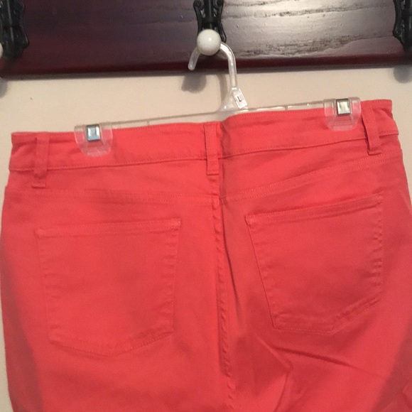 Chap Capris - Picture 5 of 8